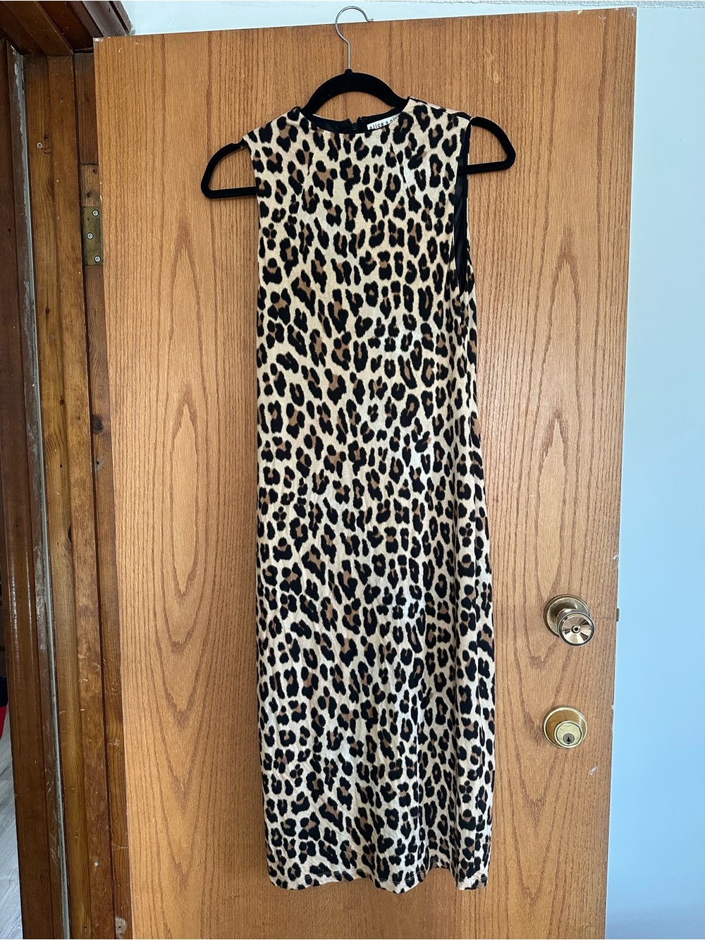 Alice + Olivia' Leopard-Print Bodycon Dress